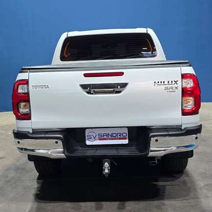 TOYOTA-HILUX-2.8 D-4D TURBO DIESEL CD SRX 4X4 AUTOMÁTICO TOYOTA-HILUX-2024