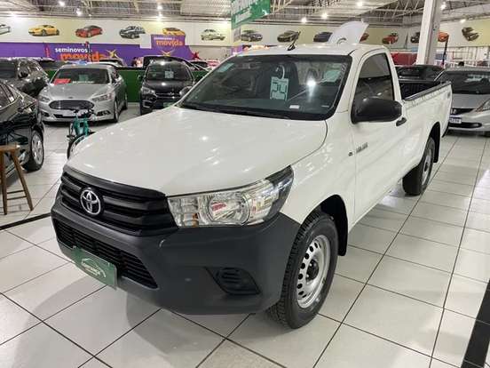 TOYOTA-HILUX-2024