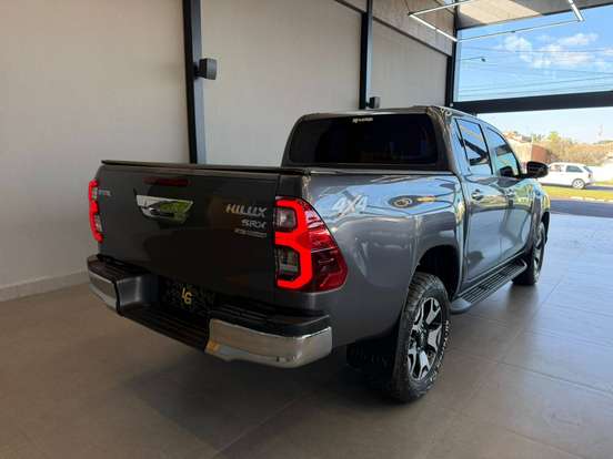TOYOTA-HILUX-2.8 SRX 4X4 CD 16V DIESEL 4P AUTOMÁTICO TOYOTA-HILUX-2020