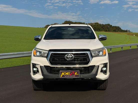 TOYOTA-HILUX-2.8 SRX 4X4 CD 16V DIESEL 4P AUTOMÁTICO TOYOTA-HILUX-2018