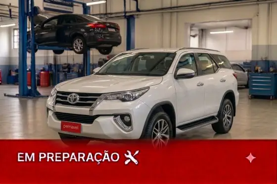 TOYOTA HILUX SW4 2.8 SRX 4X4 16V TURBO INTERCOOLER DIESEL 4P AUTOMÁTICO