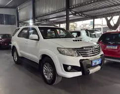 TOYOTA HILUX SW4 3.0 SRV 4X4 16V TURBO INTERCOOLER DIESEL 4P AUTOMÁTICO TOYOTA HILUX SW4 3.0 SRV 4X4 16V TURBO INTERCOOLER DIESEL 4P AUTOMÁTICO