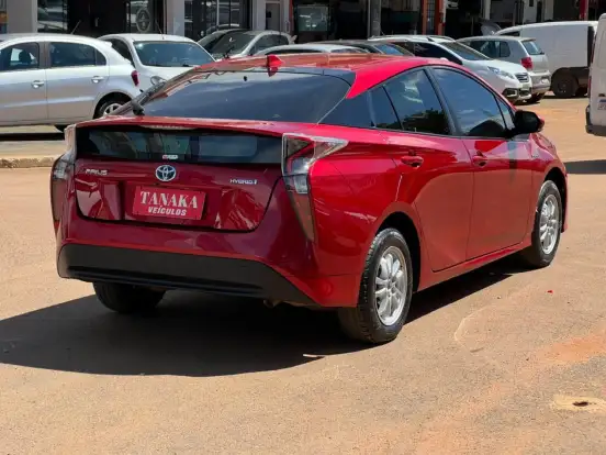 TOYOTA-PRIUS-2016