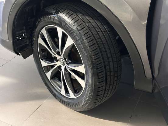 TOYOTA-RAV4-2014