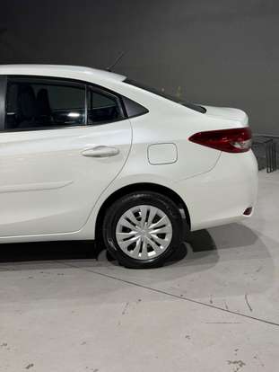 TOYOTA-YARIS-2020