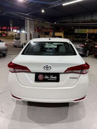 TOYOTA-YARIS-2020