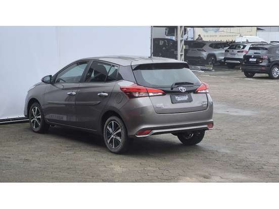 TOYOTA-YARIS-2018
