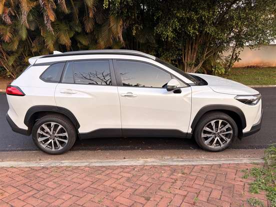 TOYOTA-COROLLA CROSS-2023