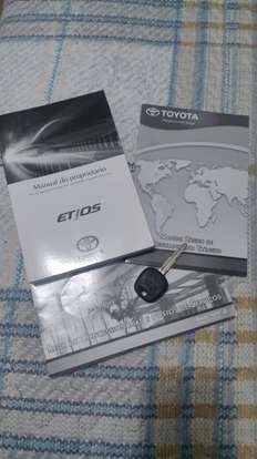 TOYOTA-ETIOS-2017