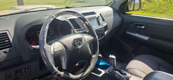 TOYOTA-HILUX-2013
