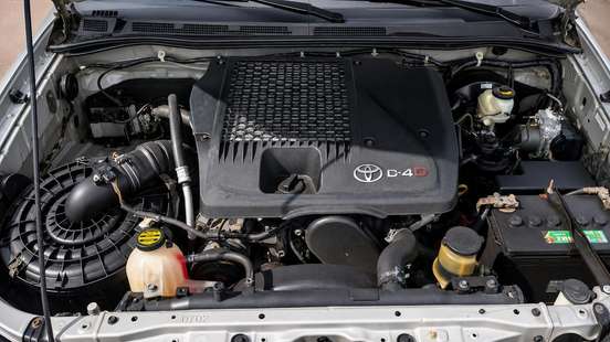 TOYOTA-HILUX-2013