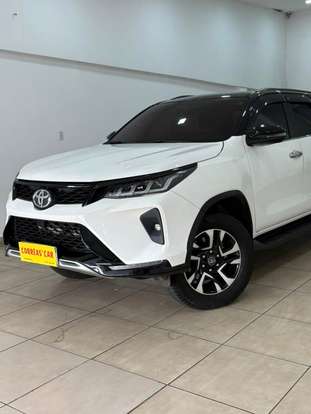 TOYOTA-HILUX SW4-2.7 SR 4X2 16V FLEX 4P AUTOMÁTICO TOYOTA-HILUX SW4-2018