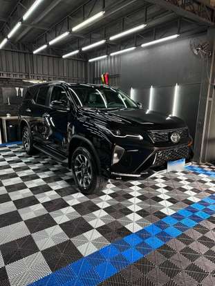 TOYOTA-HILUX SW4-2024