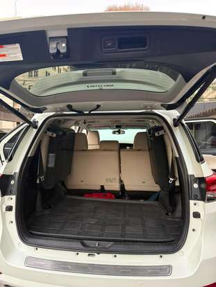 TOYOTA-HILUX SW4-2.8 SRX DIAMOND 4X4 7 LUGARES 16V TURBO INTERCOOLER DIESEL 4P AUTOMÁTICO TOYOTA-HILUX SW4-2019