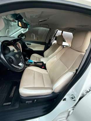 TOYOTA-HILUX SW4-2019