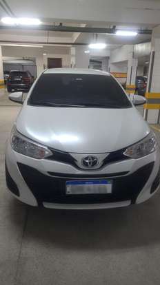 TOYOTA-YARIS-2020