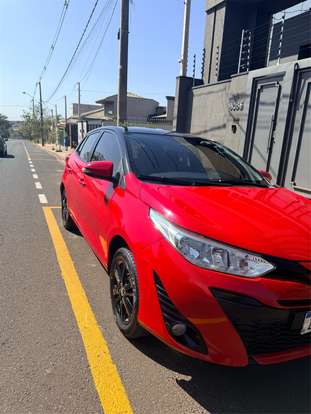 TOYOTA-YARIS-2019