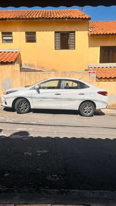 TOYOTA-YARIS-2022