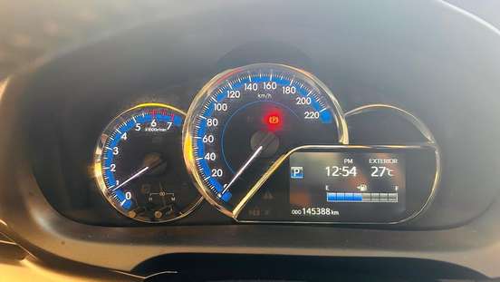 TOYOTA-YARIS-2022