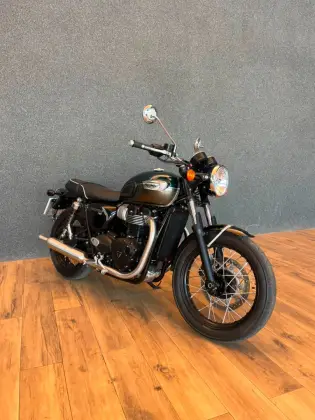 TRIUMPH BONNEVILLE T100 900 TRIUMPH BONNEVILLE T100 900