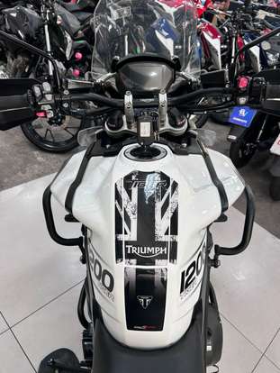 TRIUMPH-TIGER 1200 XCX-2020