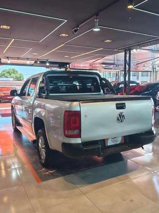 VOLKSWAGEN-AMAROK-2017