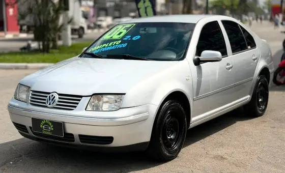 VOLKSWAGEN BORA 2.0 MI 8V GASOLINA 4P AUTOMÁTICO