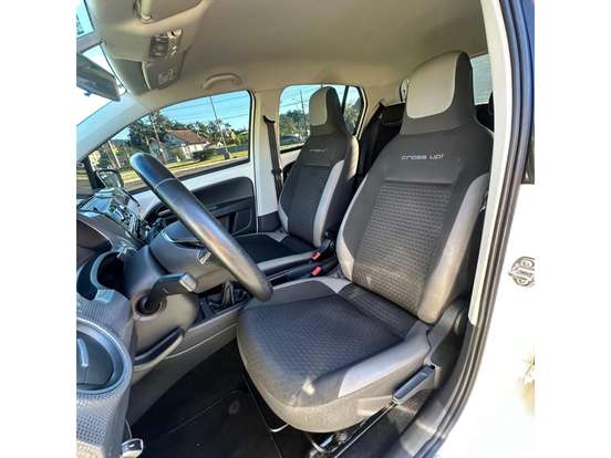 VOLKSWAGEN-CROSS UP-1.0 TSI 12V FLEX 4P MANUAL VOLKSWAGEN-CROSS UP-2017