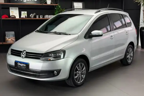 VOLKSWAGEN-FOX-2013