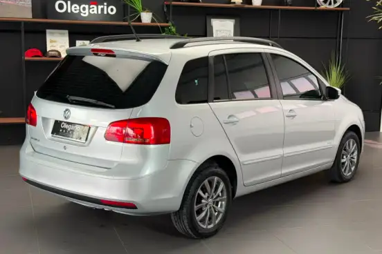 VOLKSWAGEN-FOX-1.6 MI 8V FLEX 4P MANUAL VOLKSWAGEN-FOX-2013
