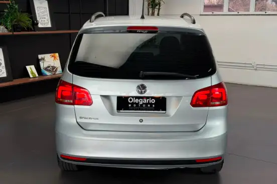 VOLKSWAGEN-FOX-2013