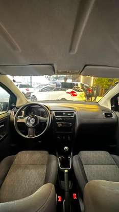 VOLKSWAGEN-FOX-2012