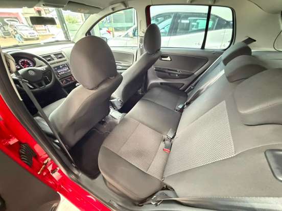 VOLKSWAGEN-FOX-2021