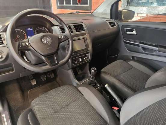 VOLKSWAGEN-FOX-2018