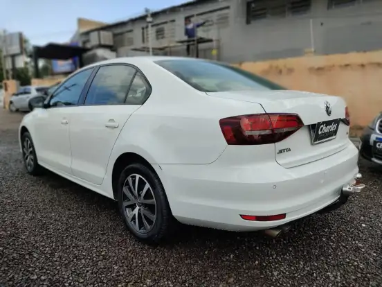 VOLKSWAGEN-JETTA-2016