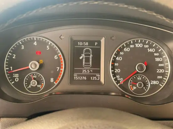 VOLKSWAGEN-JETTA-2014