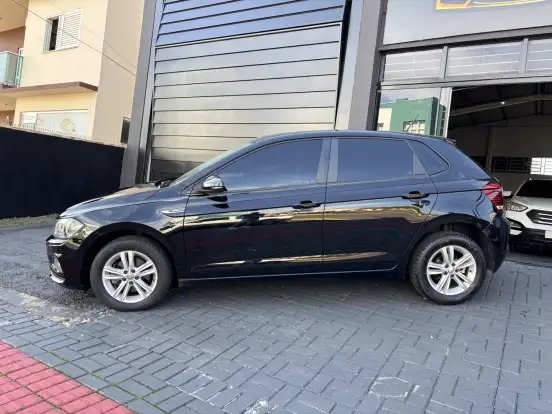 VOLKSWAGEN-POLO-1.0 200 TSI COMFORTLINE AUTOMÁTICO VOLKSWAGEN-POLO-2018