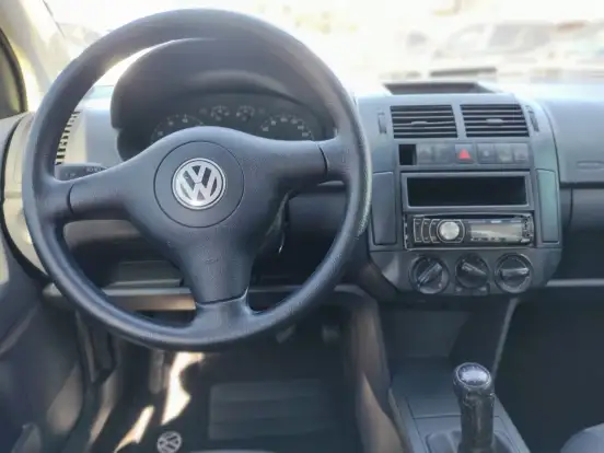 VOLKSWAGEN-POLO-2006