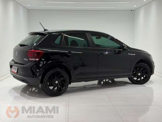 VOLKSWAGEN-POLO-1.0 200 TSI HIGHLINE AUTOMÁTICO VOLKSWAGEN-POLO-2018