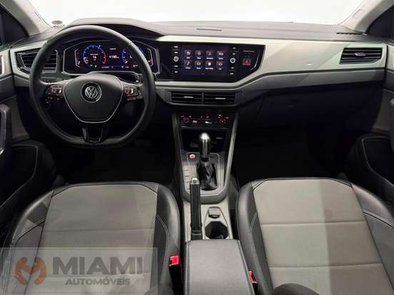 VOLKSWAGEN-POLO-2018