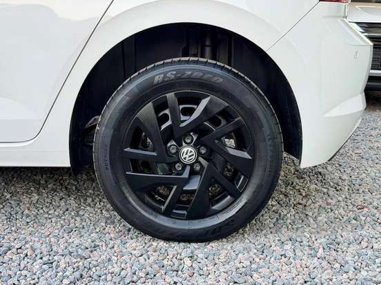 VOLKSWAGEN-POLO-2020
