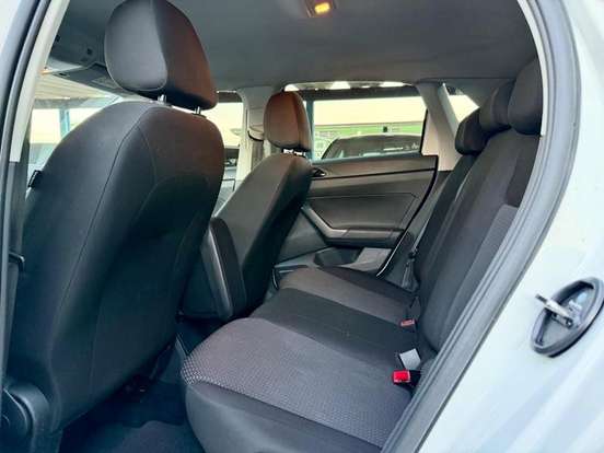 VOLKSWAGEN-POLO-2020