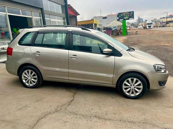 VOLKSWAGEN-SPACEFOX-1.6 MI TREND 8V FLEX 4P MANUAL VOLKSWAGEN-SPACEFOX-2011
