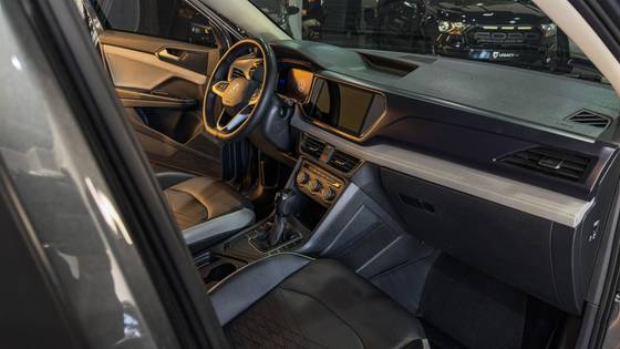 VOLKSWAGEN TAOS 1.4 250 TSI TOTAL FLEX COMFORTLINE AUTOMÁTICO