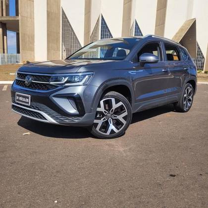 VOLKSWAGEN TAOS 1.4 250 TSI TOTAL FLEX HIGHLINE AUTOMÁTICO
