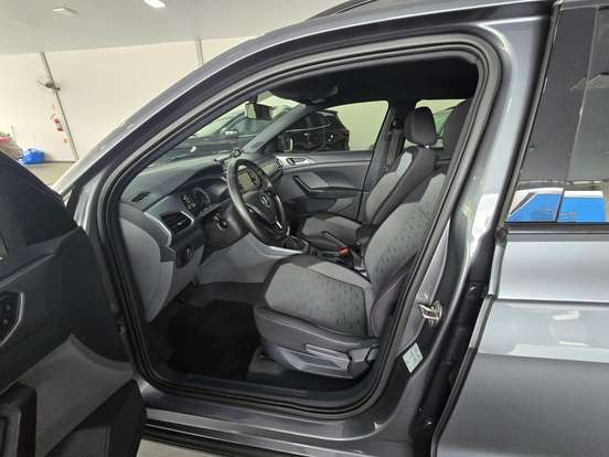 VOLKSWAGEN-T-CROSS-2019