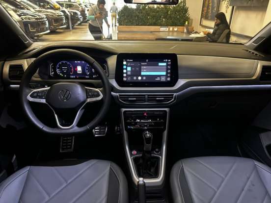 VOLKSWAGEN-T-CROSS-2025