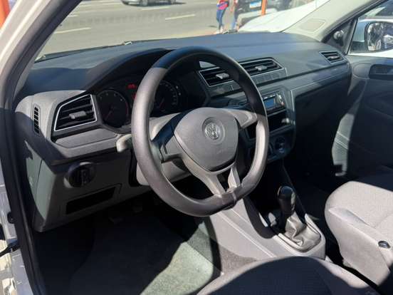 VOLKSWAGEN-VOYAGE-2022