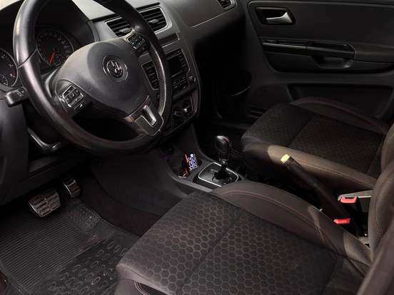 VOLKSWAGEN-CROSSFOX-1.6 MI FLEX 8V 4P AUTOMATIZADO VOLKSWAGEN-CROSSFOX-2013