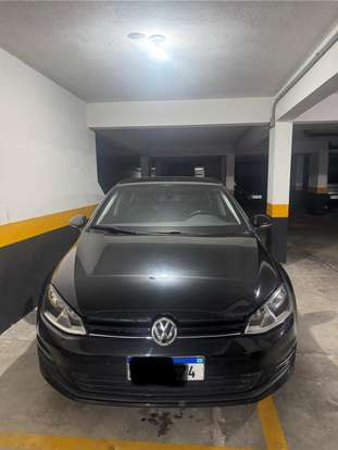 VOLKSWAGEN-GOLF-2014